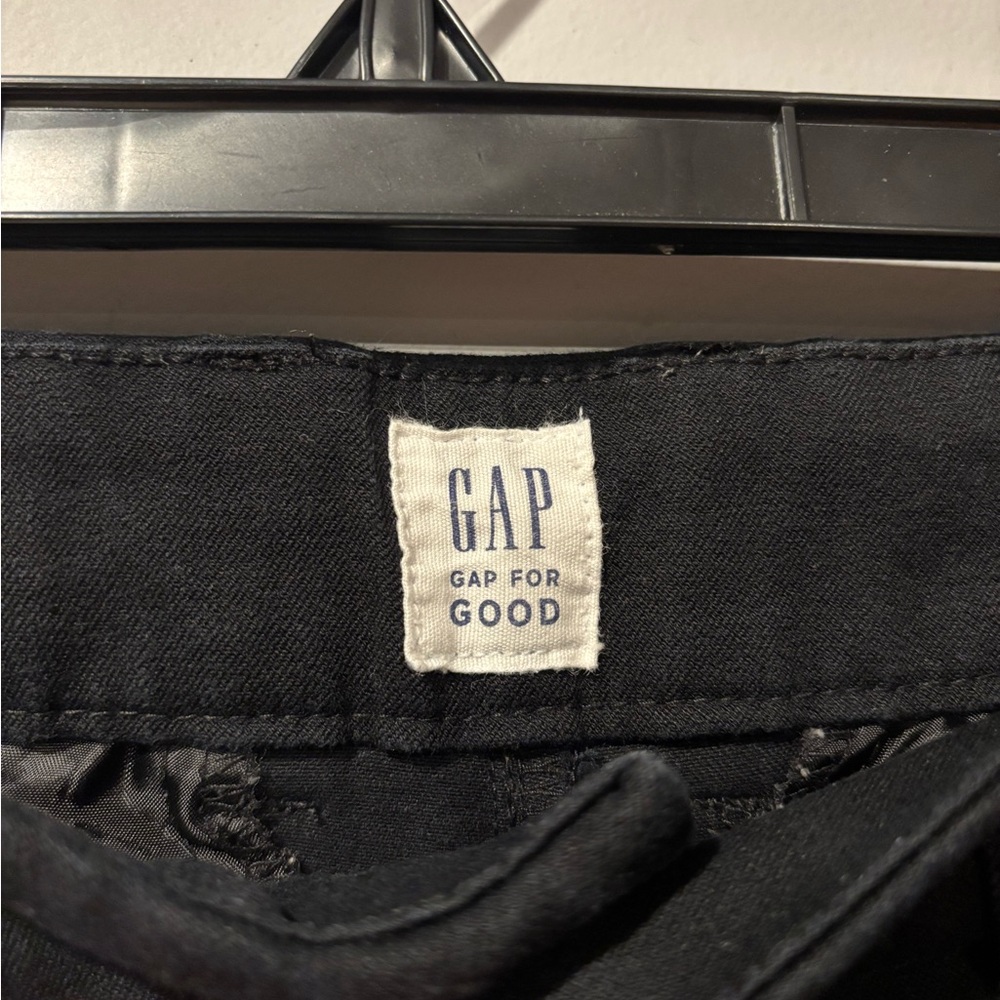 💕3/$25💕 GAP Slim City Crop Pants - Picture 4 of 8